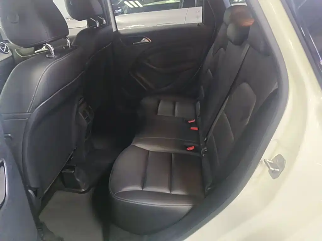 Mercedes-Benz B-Class — миниатюра 17