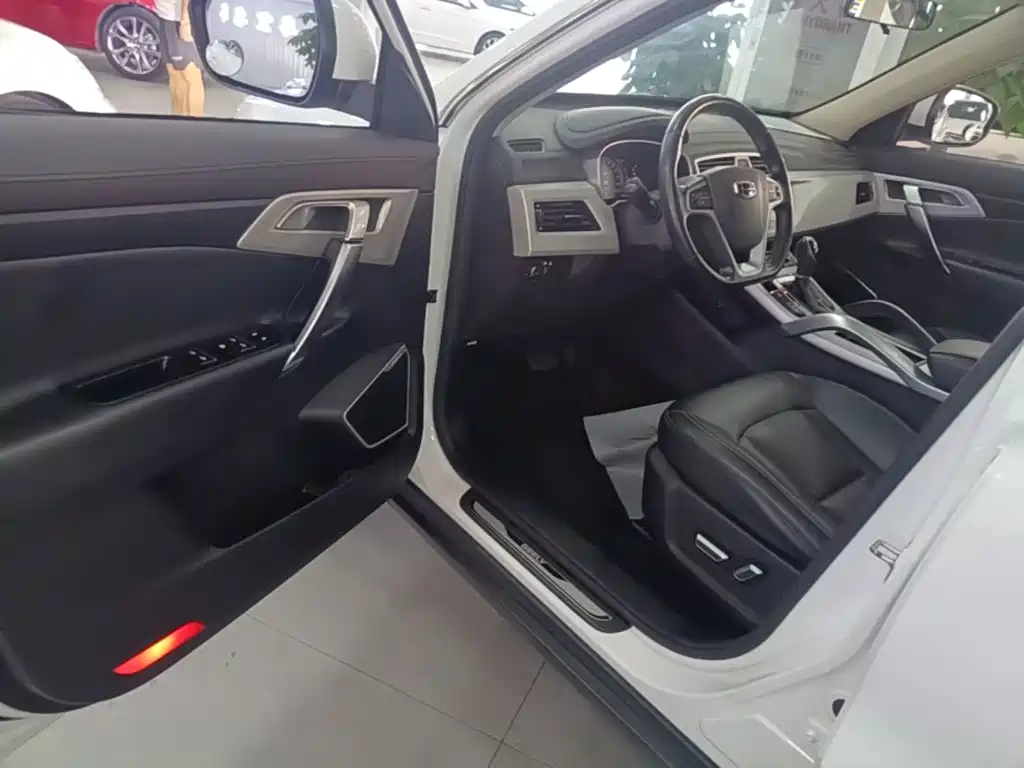 Geely Boyue — миниатюра 16