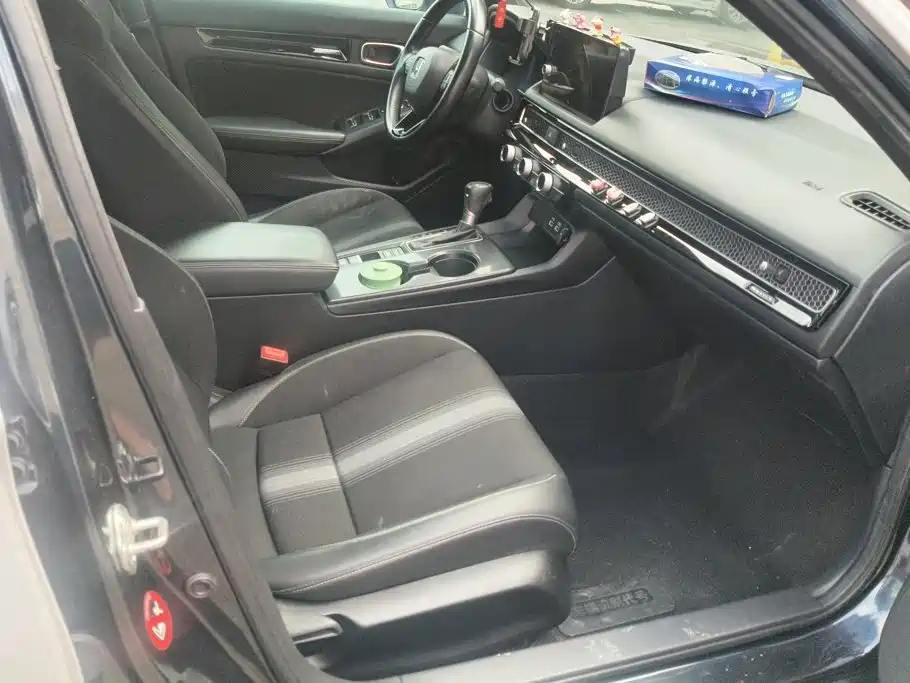 Honda Civic — миниатюра 8