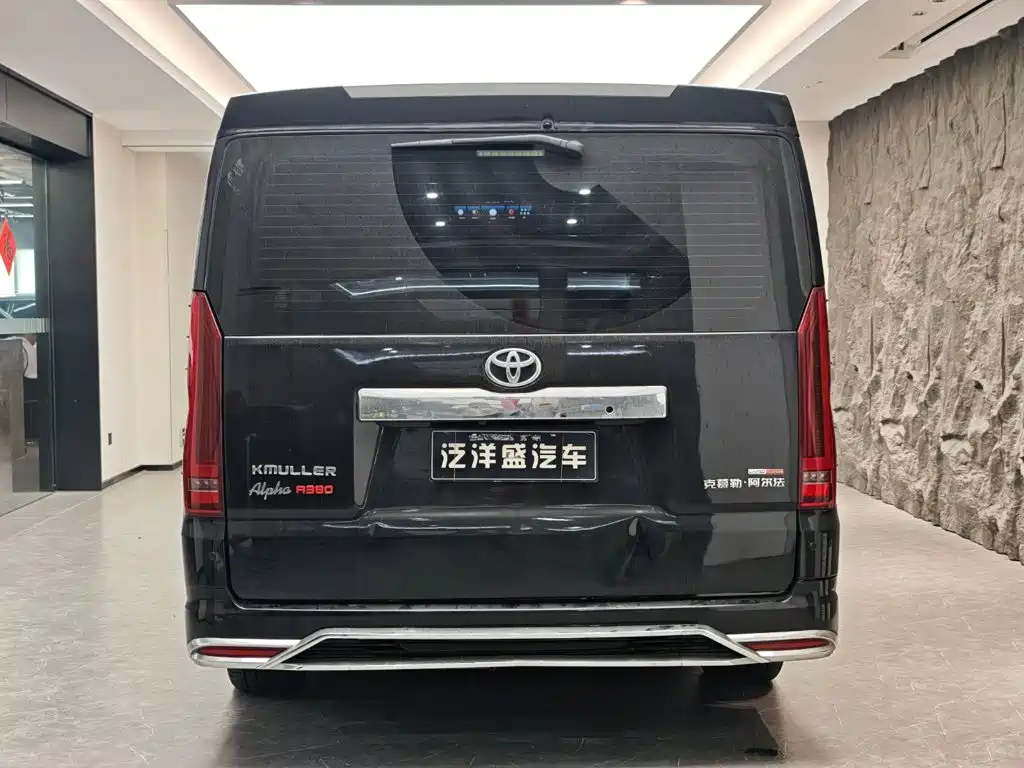 Toyota Hiace — миниатюра 20