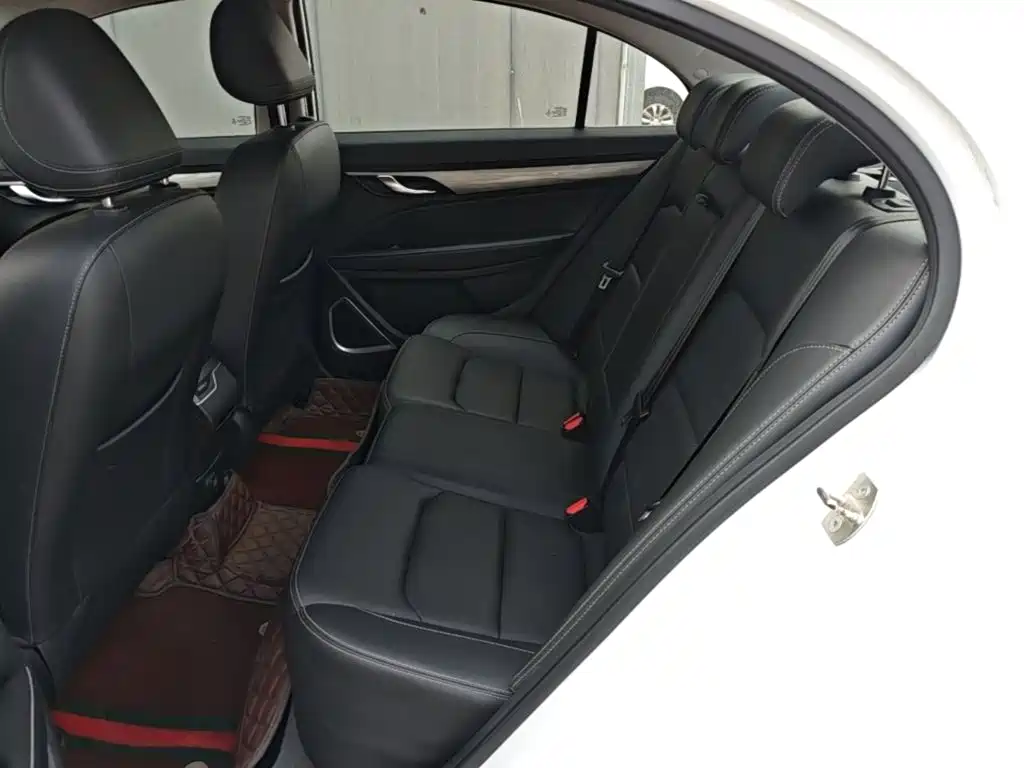 Geely Emgrand — миниатюра 17