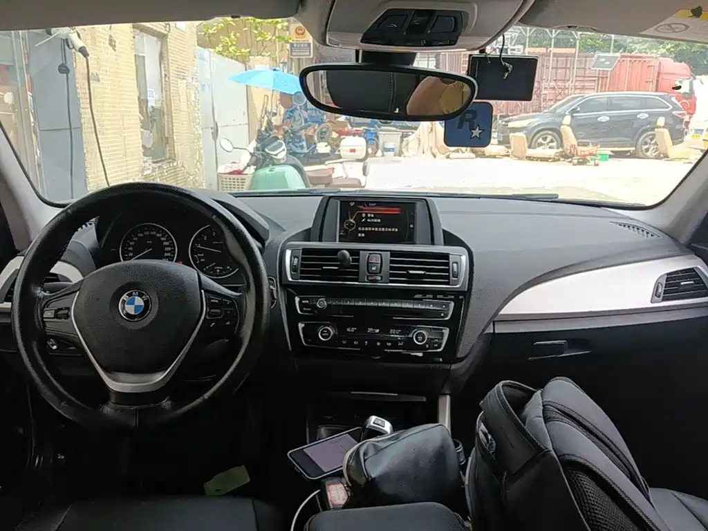 BMW 1 Series (Import) — миниатюра 10