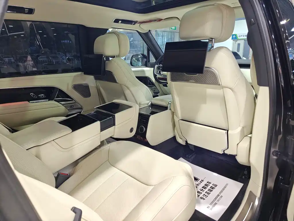 Land Rover Range Rover — миниатюра 10