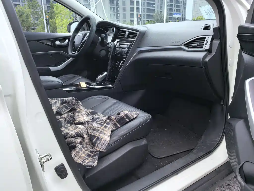 Venucia D60EV 2022 Comfort