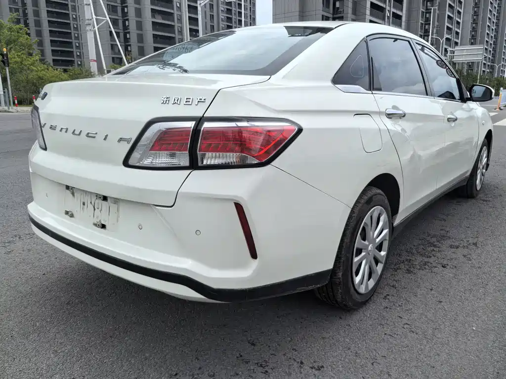 Venucia D60EV 2022 Comfort