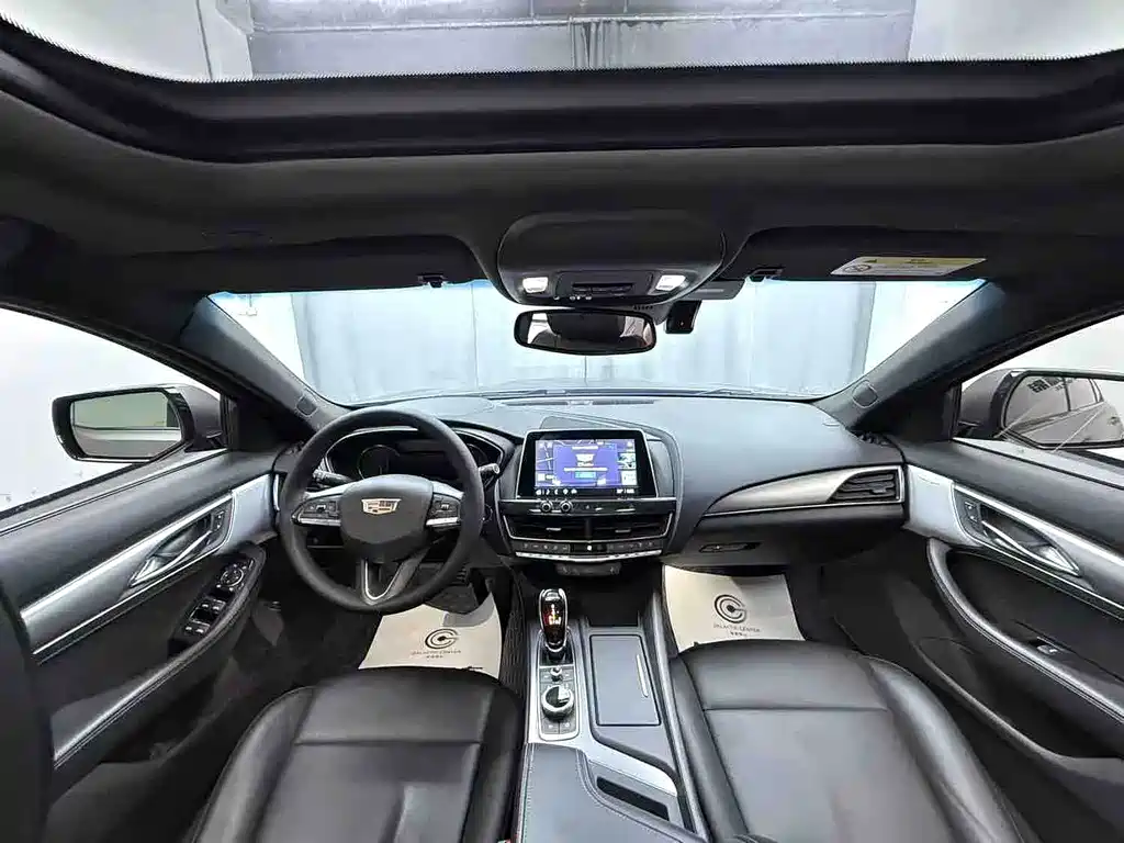 Cadillac CT5 — миниатюра 6