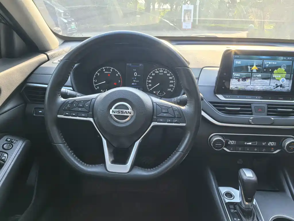 Nissan Teana — миниатюра 10