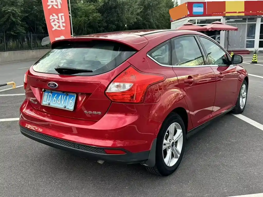 Ford Focus — миниатюра 4