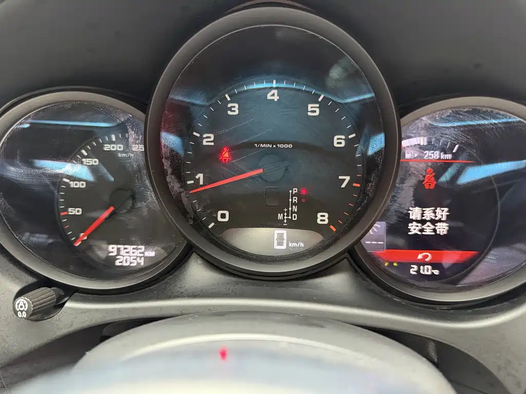 Porsche Macan — миниатюра 14