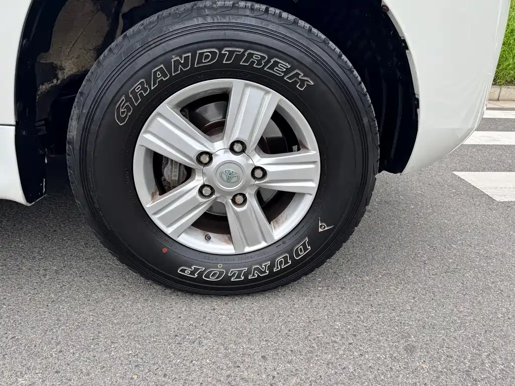 Toyota Land Cruiser — миниатюра 5