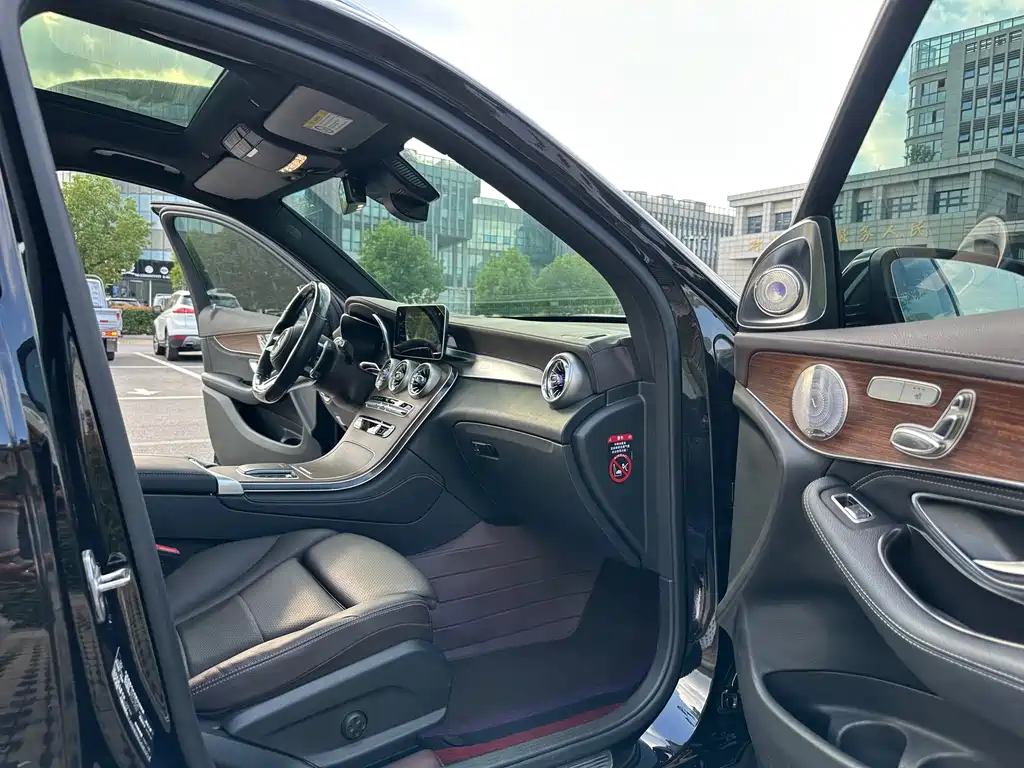 Mercedes-Benz GLC — миниатюра 9