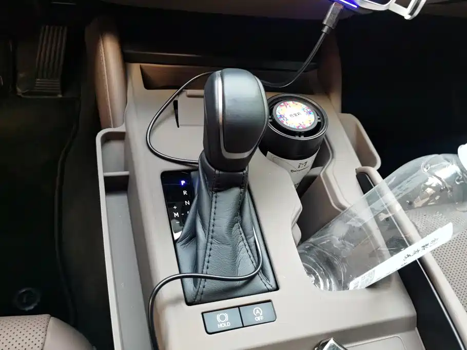 Lexus ES — миниатюра 16
