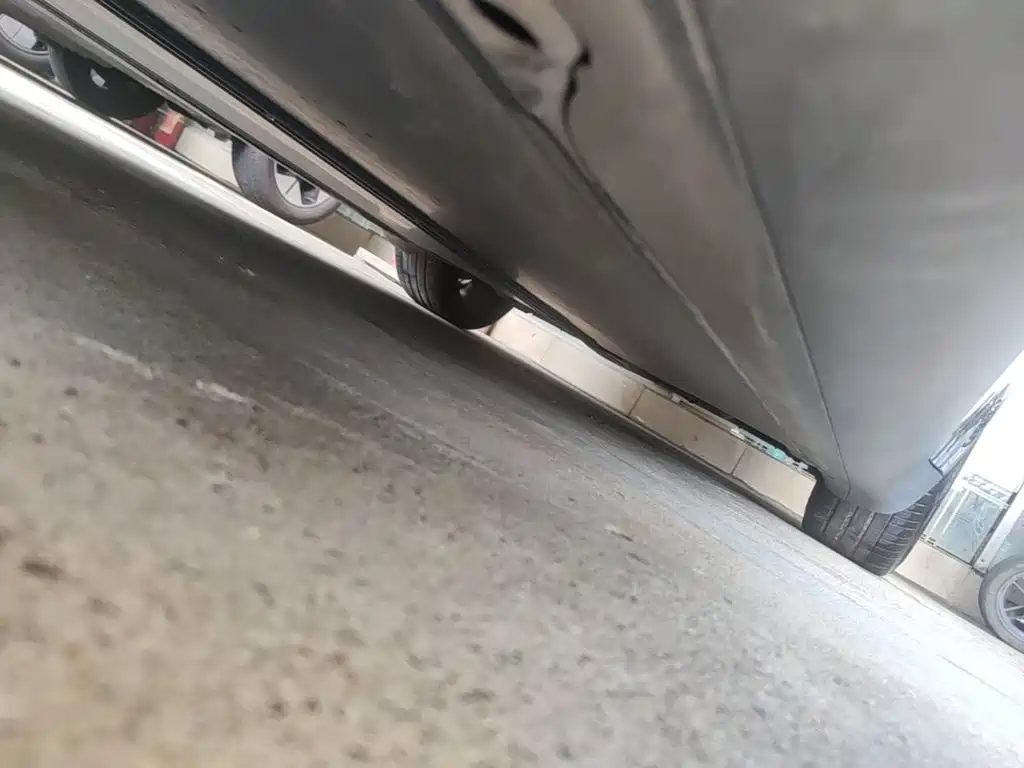 Tesla Model Y — миниатюра 22