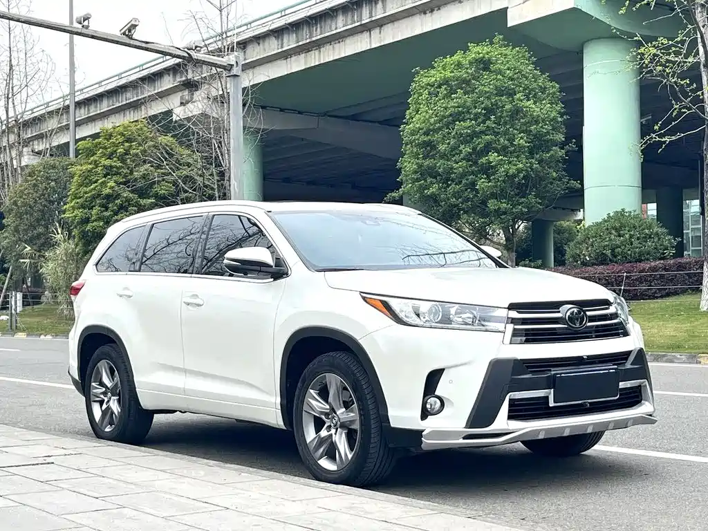 Toyota Highlander — миниатюра 2