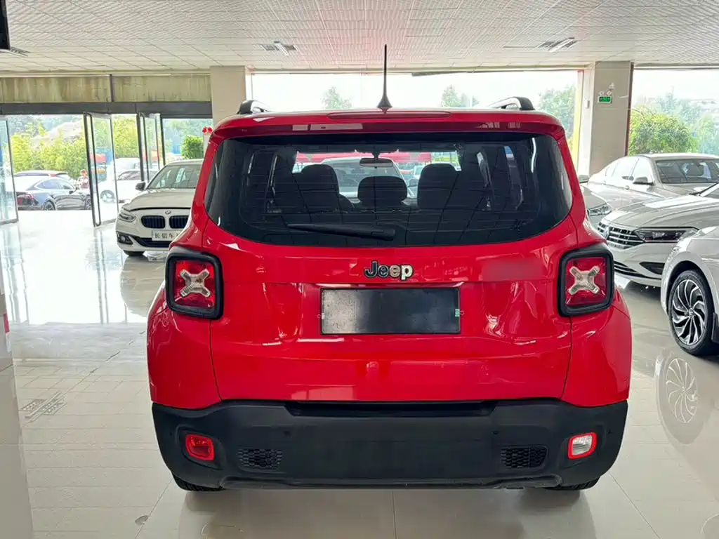 Jeep Renegade — миниатюра 23