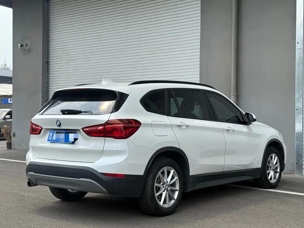 BMW X1 — миниатюра 9