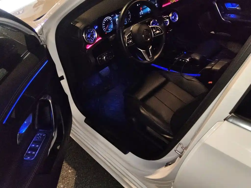 Mercedes-Benz A-Class — миниатюра 14