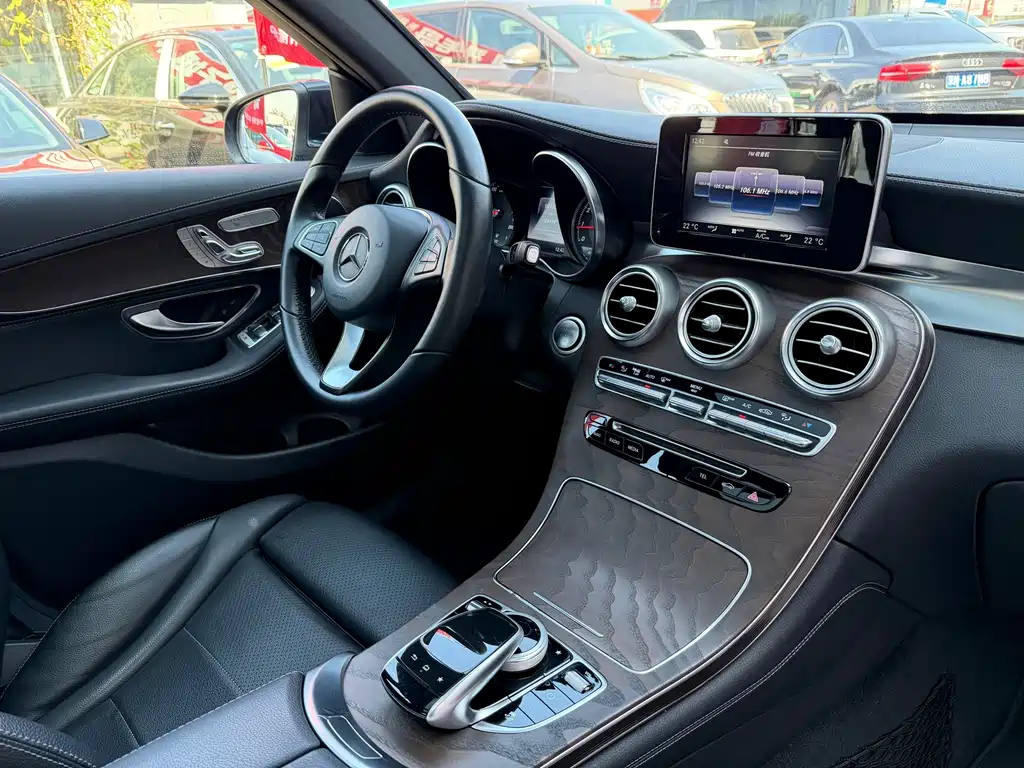 Mercedes-Benz GLC — миниатюра 10