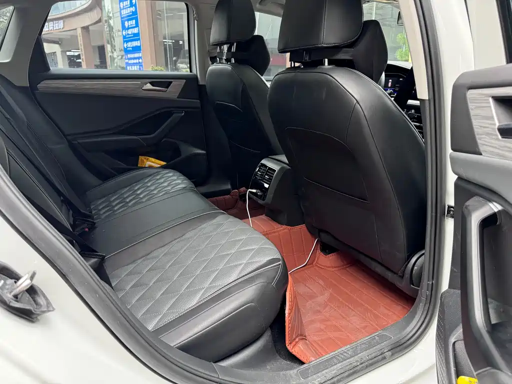 Volkswagen Sagitar — миниатюра 11
