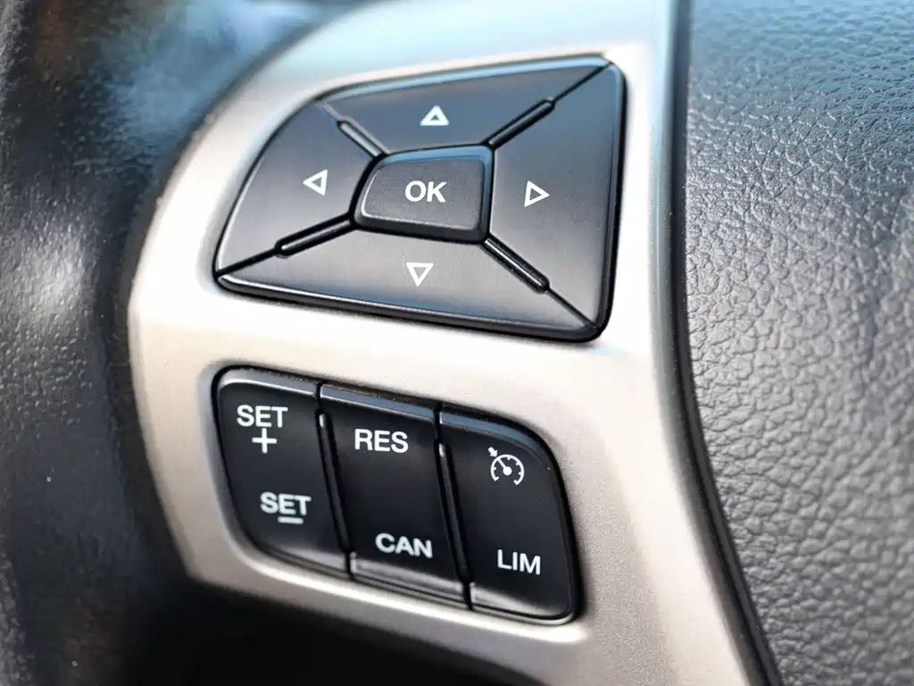 Ford Everest — миниатюра 36