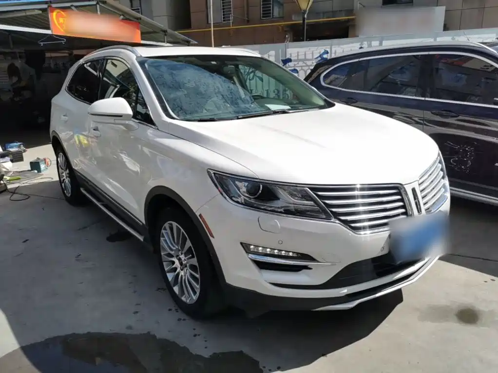 Lincoln MKC — миниатюра 4