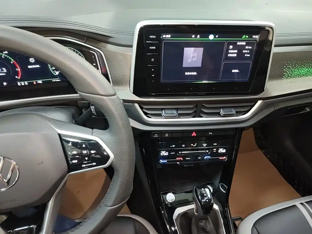 Volkswagen T-Roc — миниатюра 13