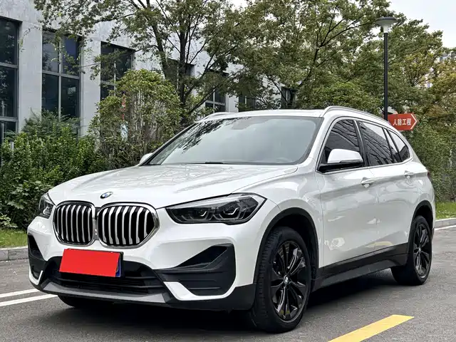 BMW  X1