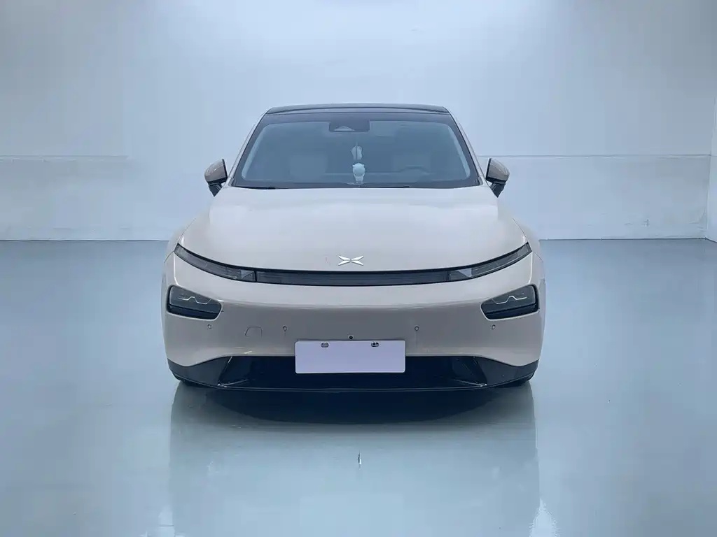 XPeng P7 — миниатюра 2