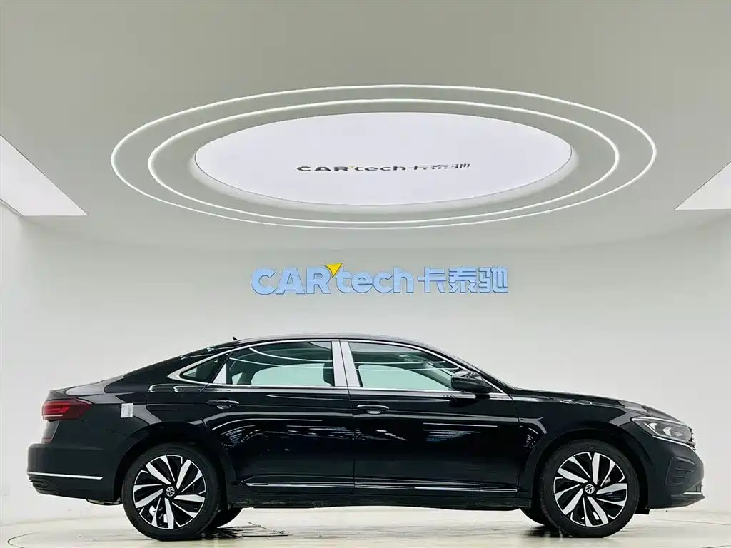Volkswagen Passat 2026 330TSI Elite