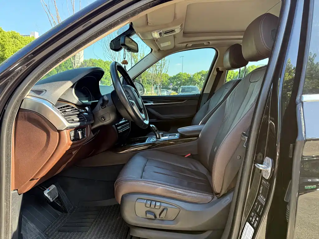 BMW X5 (Import) — миниатюра 7