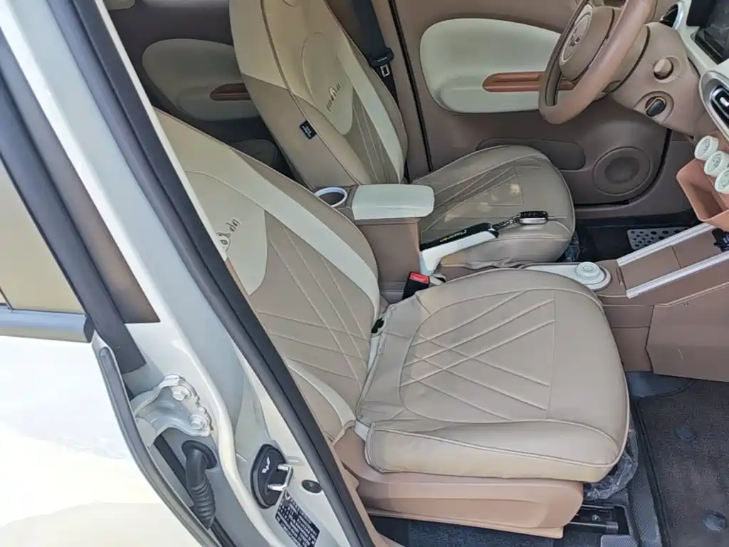 Wuling MINIEV — миниатюра 25