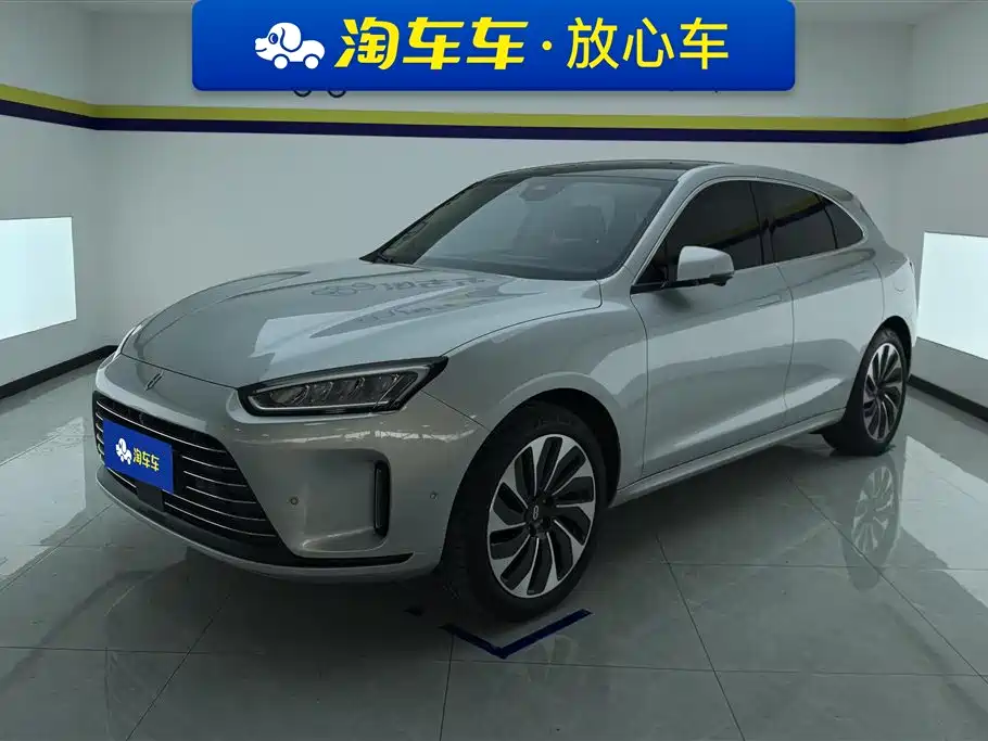 AITO M5 2022 EREV RWD Standard Edition
