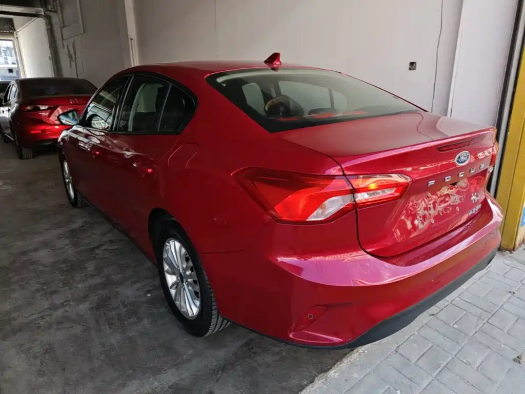 Ford Focus — миниатюра 5