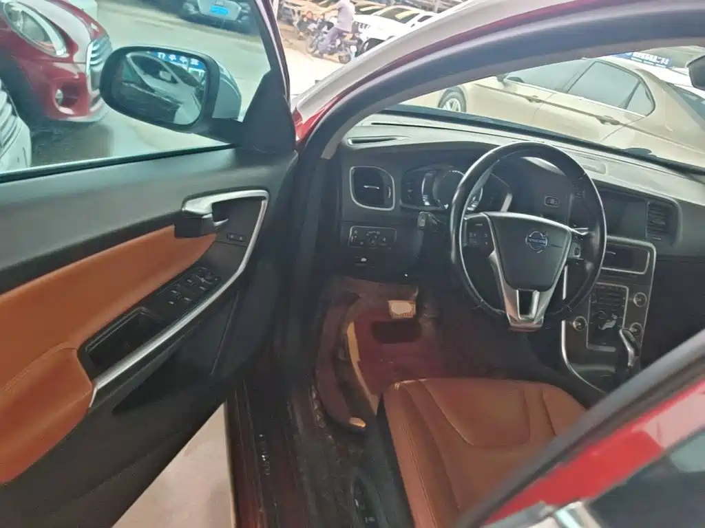 Volvo S60 — миниатюра 16