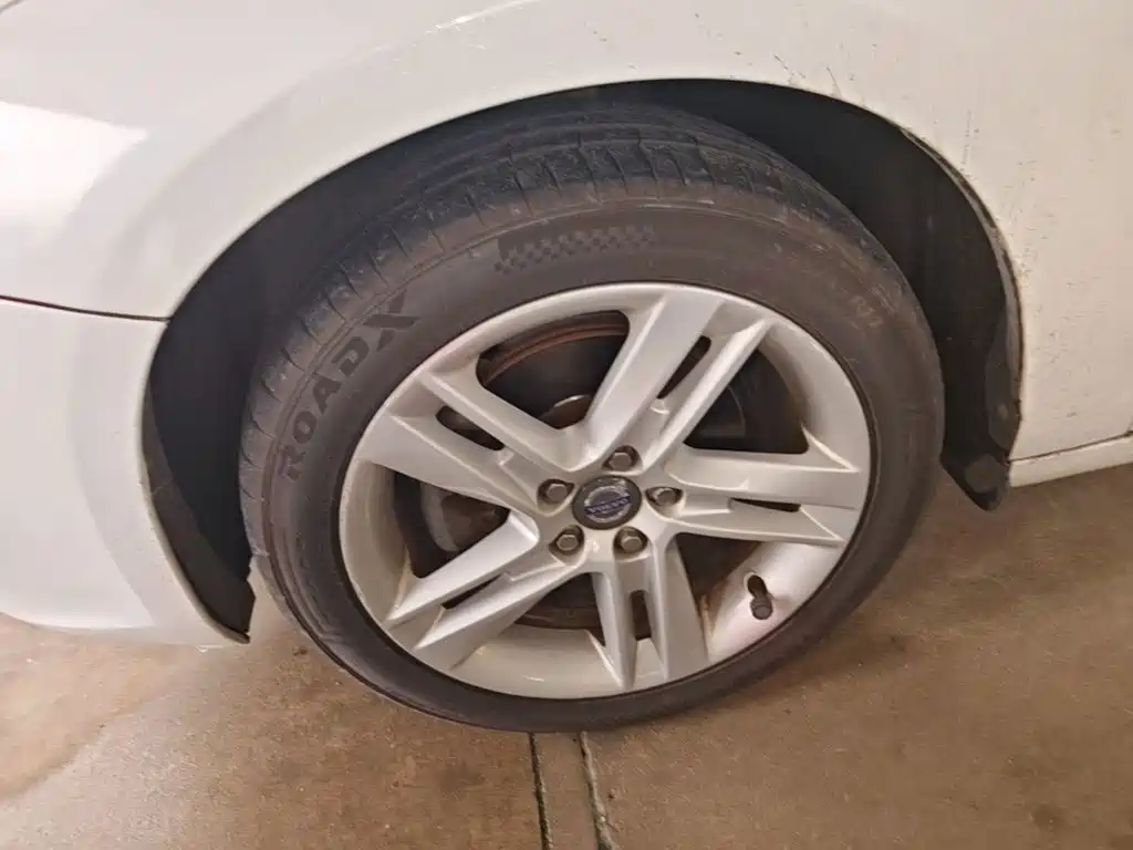 Volvo S60 — миниатюра 23