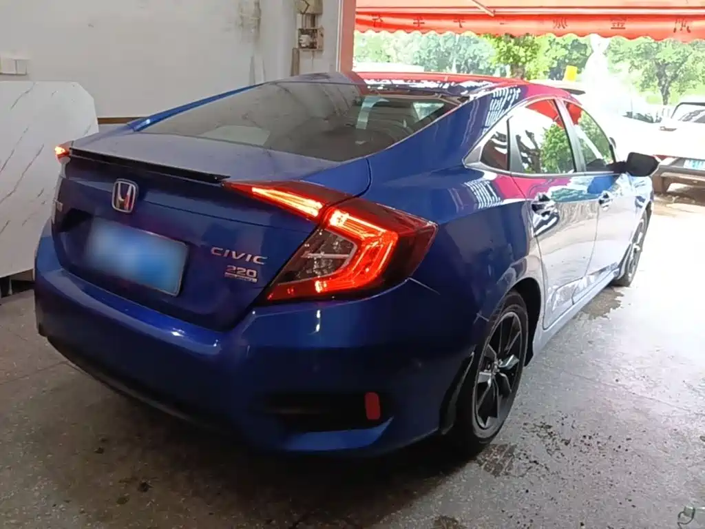 Honda Civic — миниатюра 7