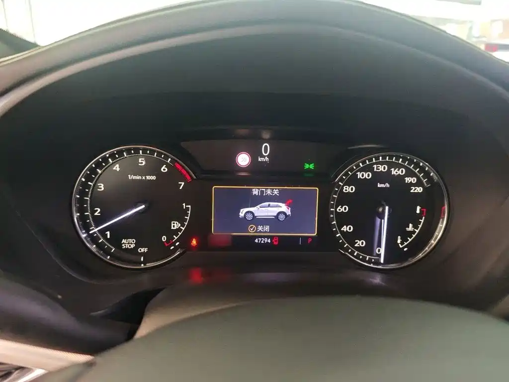 Cadillac XT4 — миниатюра 4