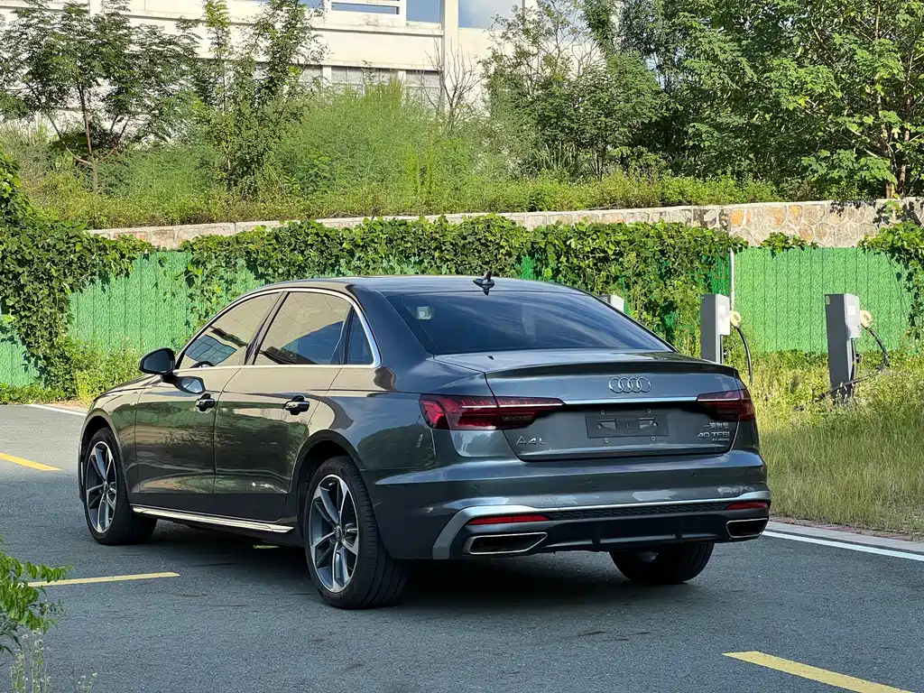 Audi A4L — миниатюра 4