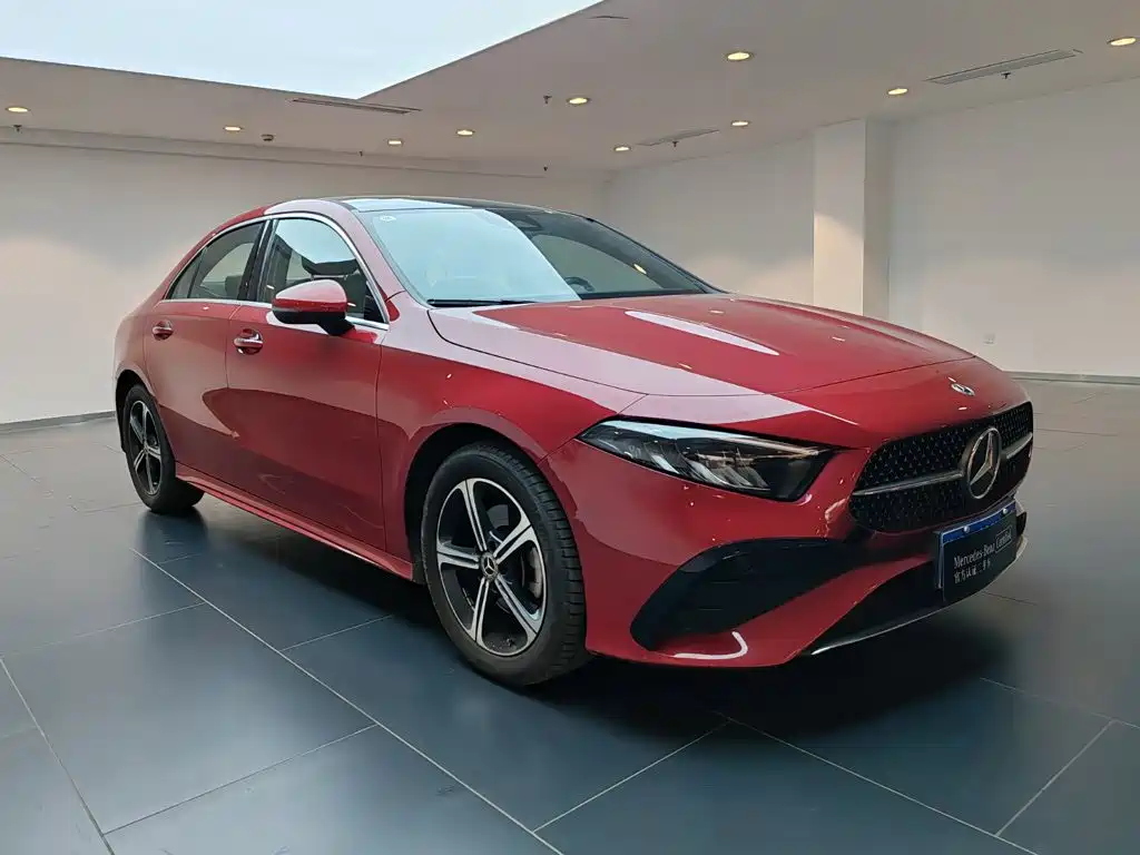 Mercedes-Benz A-Class — миниатюра 2