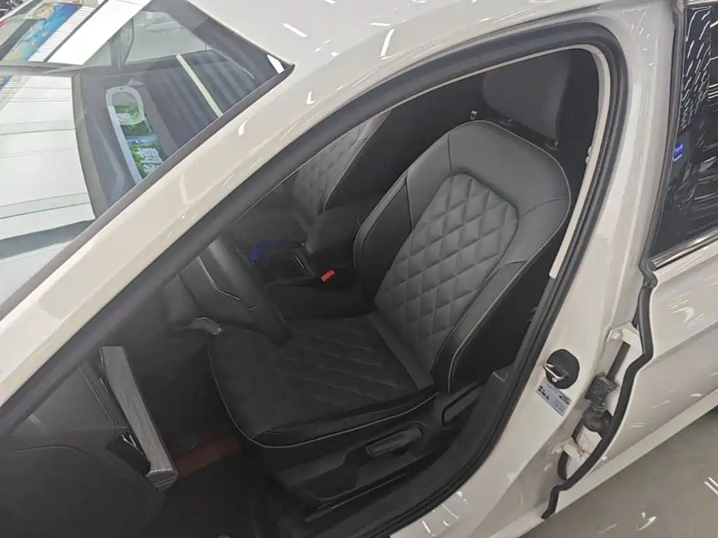Volkswagen Sagitar — миниатюра 15