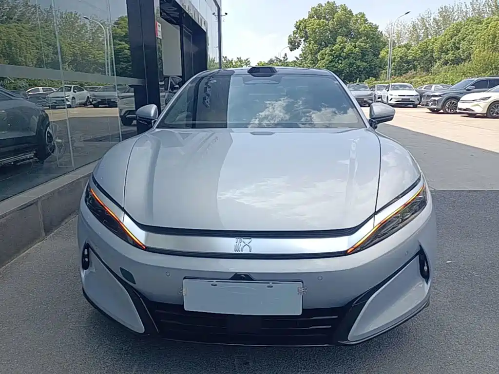 BYD Хань Ли — миниатюра 3