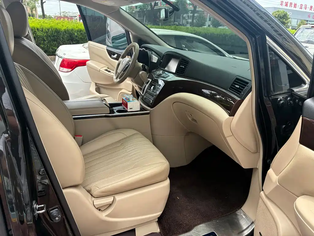 Nissan Quest — миниатюра 10