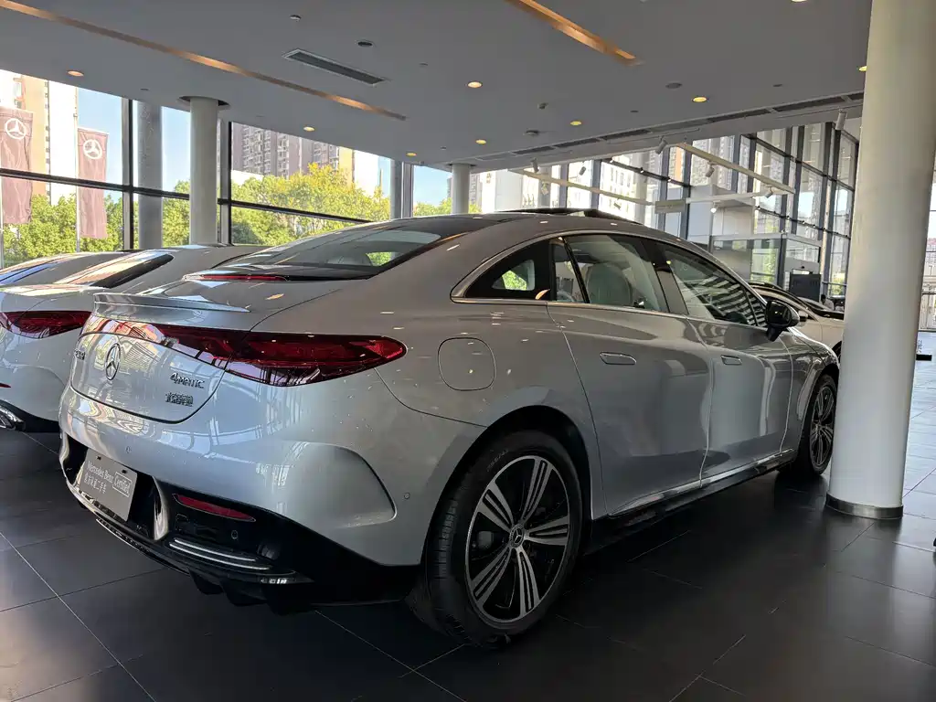 Mercedes-Benz EQE — миниатюра 3