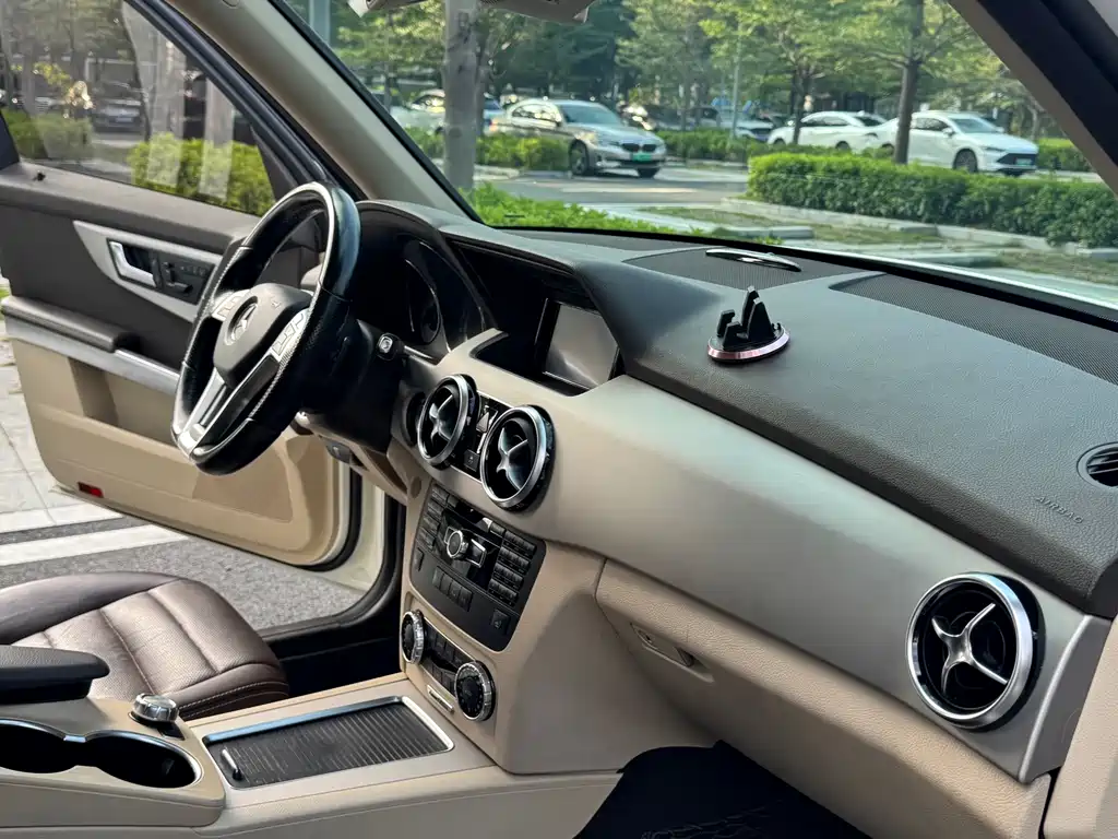 Mercedes-Benz GLK-Class — миниатюра 5