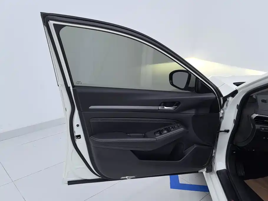 Nissan Teana — миниатюра 7