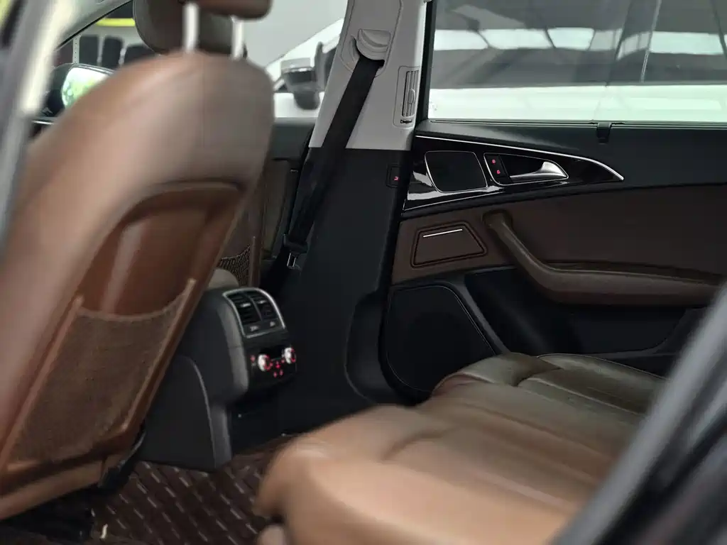Audi A6L — миниатюра 20