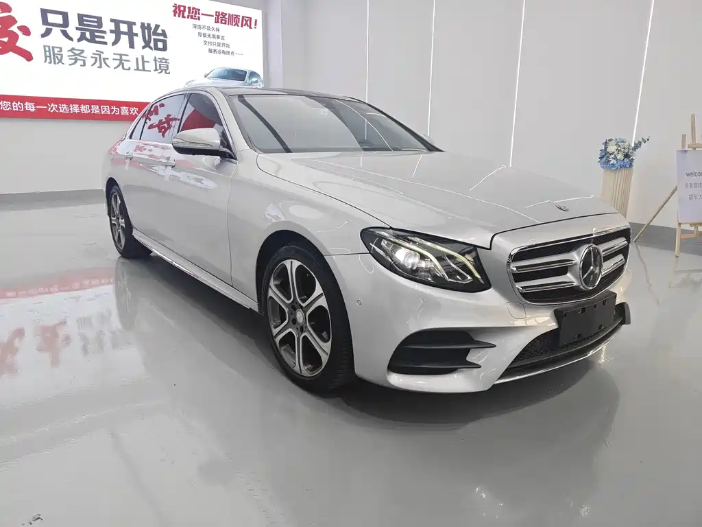 Mercedes-Benz E-Class — миниатюра 3