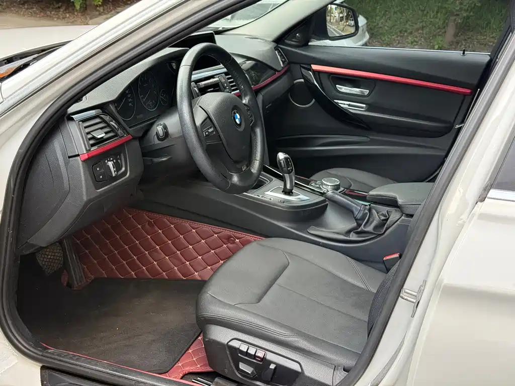 BMW 3 Series — миниатюра 8
