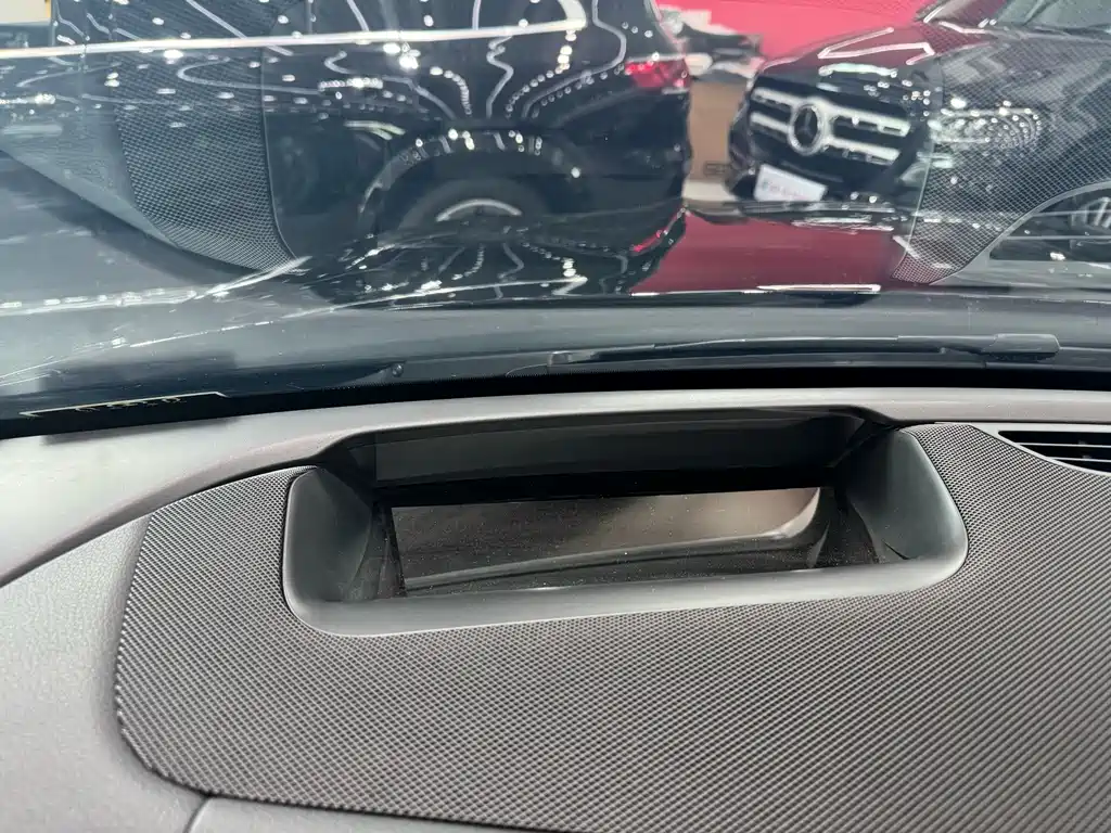 Mercedes-Benz GLE (Import) — миниатюра 12