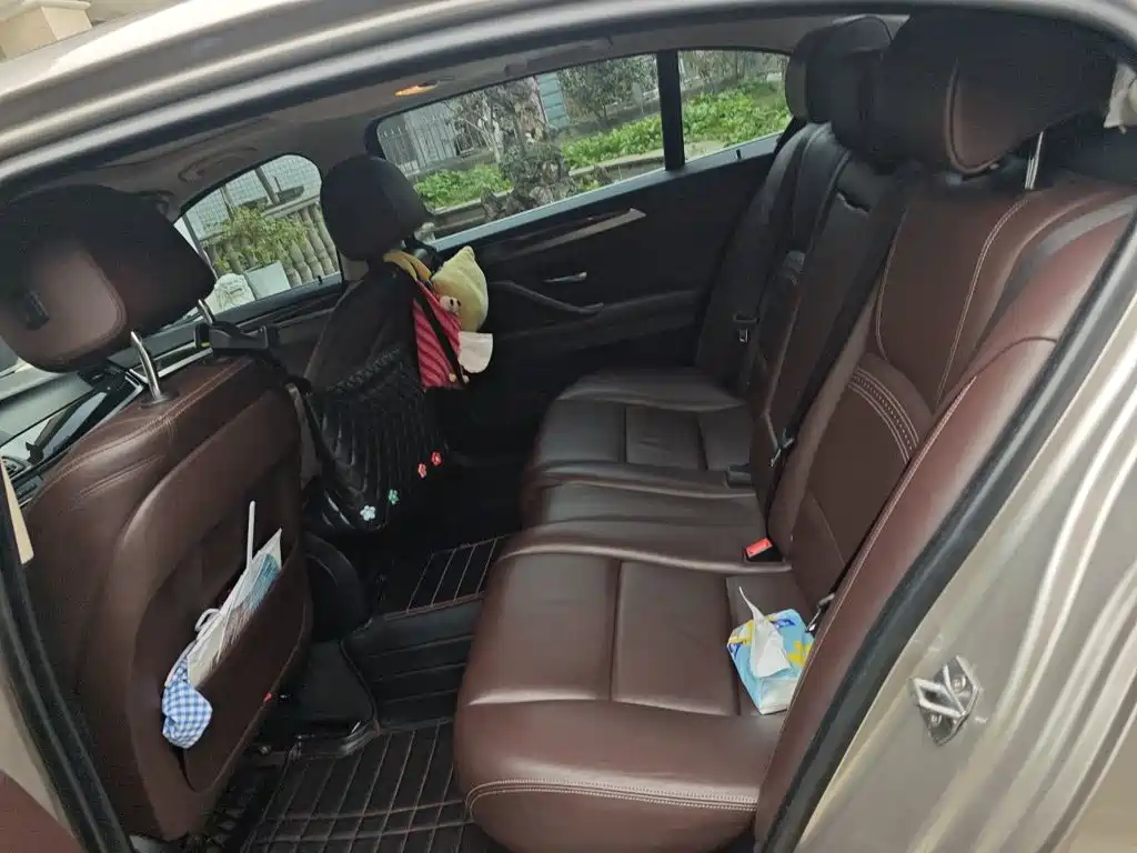 BMW 5 Series — миниатюра 18
